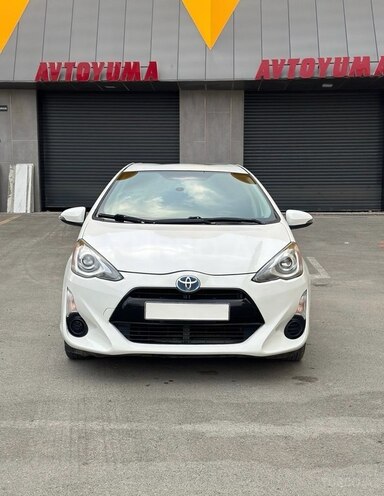 Toyota Prius C 2017, 125,600 km - 1.5 l - Bakı