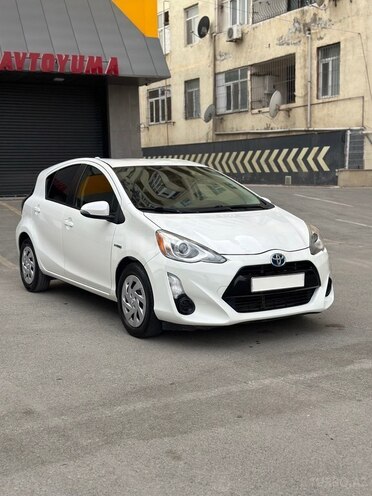 Toyota Prius C 2017, 125,600 km - 1.5 l - Bakı