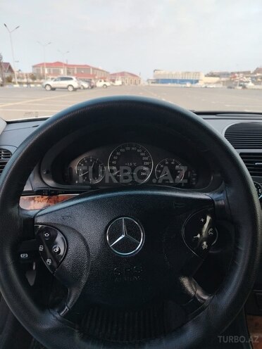 Mercedes E 240 2002, 242,000 km - 2.4 l - Bakı