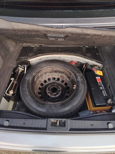 Mercedes E 240 2002, 242,000 km - 2.4 l - Bakı