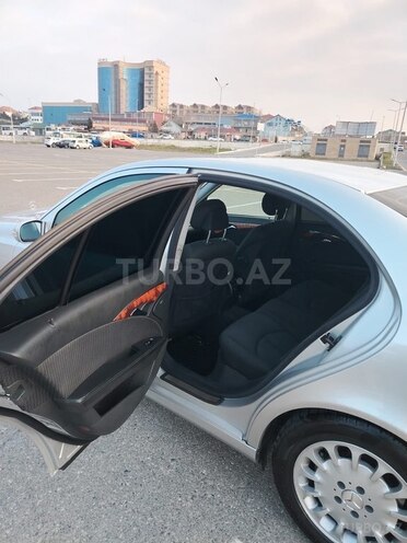 Mercedes E 240 2002, 242,000 km - 2.4 l - Bakı