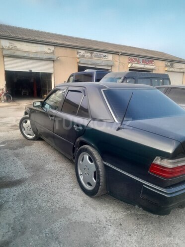 Mercedes E 280 1992, 325,253 km - 2.8 л - Bakı