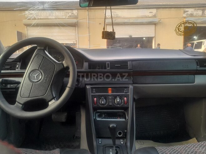 Mercedes E 280 1992, 325,253 km - 2.8 л - Bakı