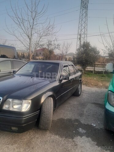 Mercedes E 280 1992, 325,253 km - 2.8 л - Bakı