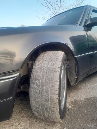 Mercedes E 280 1992, 325,253 km - 2.8 л - Bakı