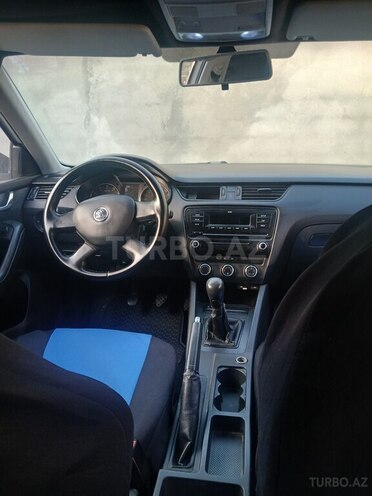 Skoda Octavia 2013, 295,000 km - 1.2 l - Bakı