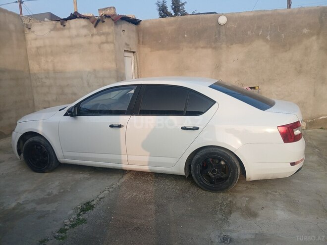 Skoda Octavia 2013, 295,000 km - 1.2 l - Bakı