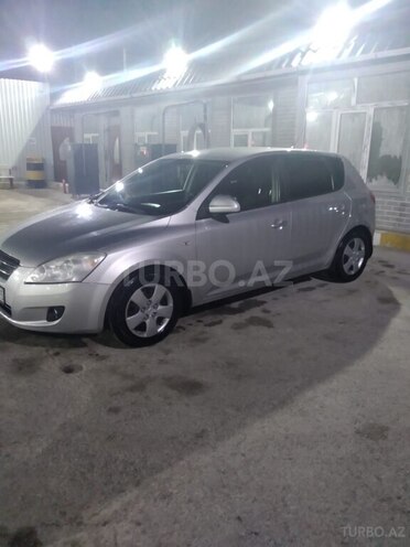 Kia Ceed 2008, 284,000 km - 1.6 l - Bakı