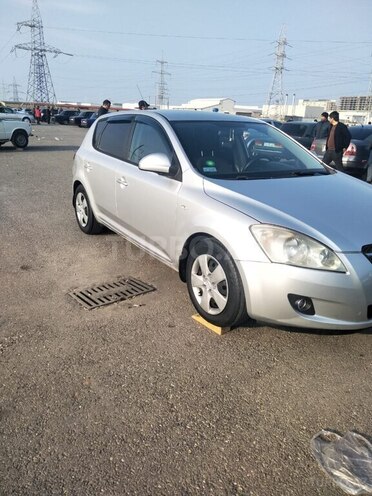 Kia Ceed 2008, 284,000 km - 1.6 l - Bakı