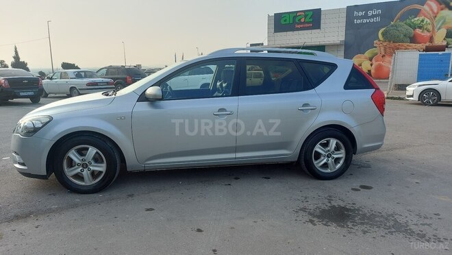 Kia Ceed 2011, 260,258 km - 1.4 l - Sumqayıt