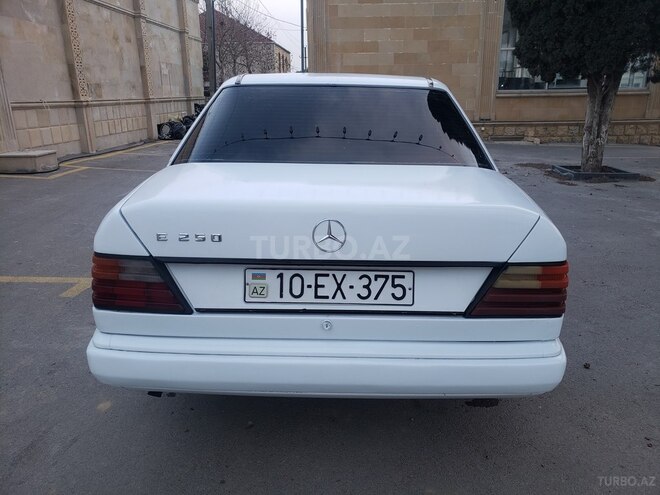 Mercedes E 250 1988, 350,000 km - 2.5 l - Bakı