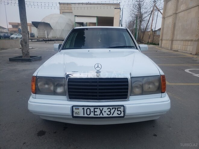 Mercedes E 250 1988, 350,000 km - 2.5 l - Bakı