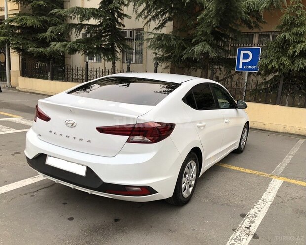 Hyundai Elantra 2019, 74,000 km - 2.0 l - Bakı