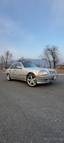 Mercedes C 200 2000, 280,770 km - 2.0 л - Zaqatala