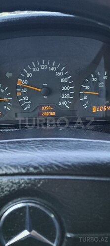 Mercedes C 200 2000, 280,770 km - 2.0 л - Zaqatala