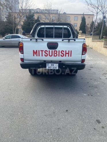 Mitsubishi L200 2013, 252,000 km - 2.5 л - Bakı