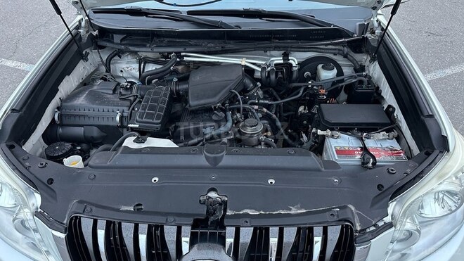 Toyota Land Cruiser Prado-9