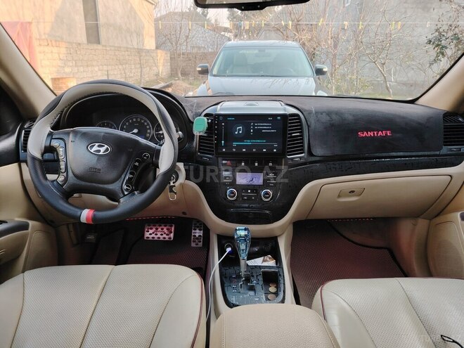 Hyundai Santa Fe-6