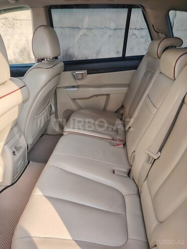 Hyundai Santa Fe-8