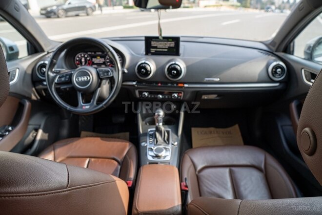Audi A3 2017, 93,000 km - 2.0 l - Bakı