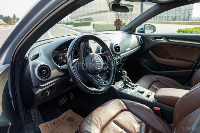 Audi A3 2017, 93,000 km - 2.0 l - Bakı