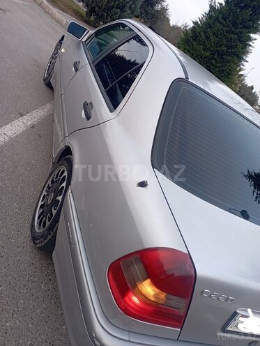 Mercedes C 220 d 1996, 385,257 km - 2.2 л - Sumqayıt