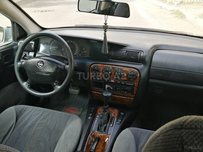 Opel Omega 1997, 321,000 km - 2.0 l - Bakı