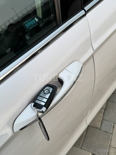 Ford Fusion (North America)-19