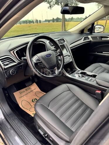 Ford Fusion (North America)-13