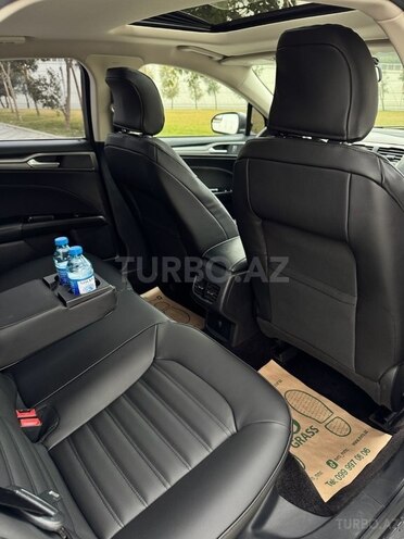 Ford Fusion (North America)-15