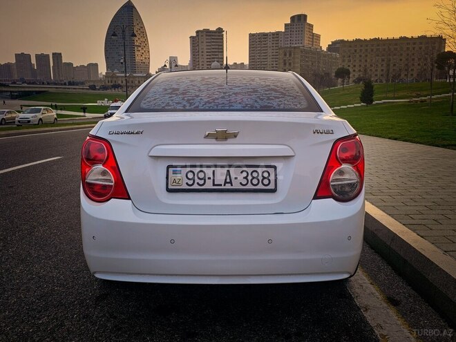 Chevrolet Aveo-3