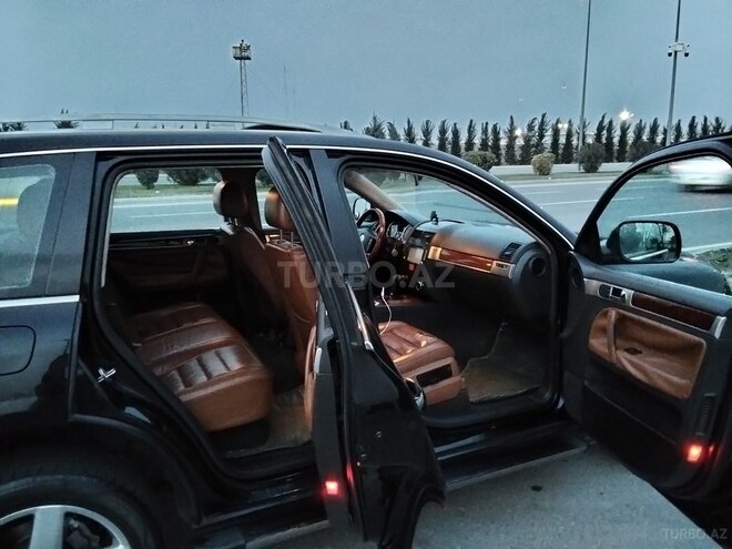 Volkswagen Touareg 2004, 265,000 km - 3.2 л - Bakı