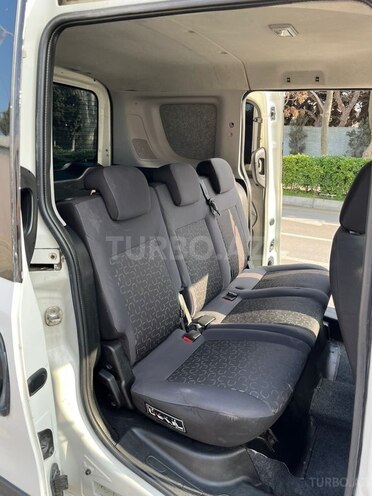 Fiat Doblo-11