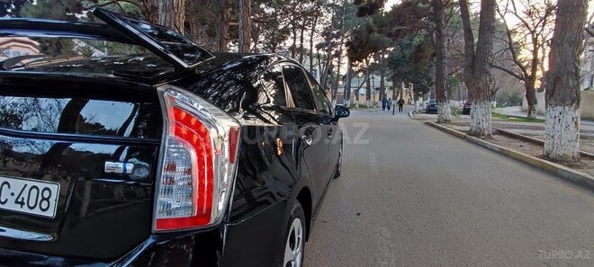 Toyota Prius 2015, 219,345 km - 1.8 л - Bakı