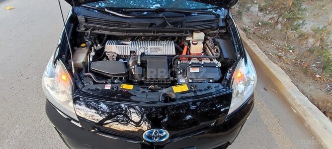 Toyota Prius 2015, 219,345 km - 1.8 л - Bakı