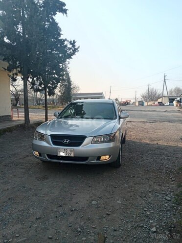 Hyundai Sonata 2005, 350,000 km - 2.4 l - Saatlı
