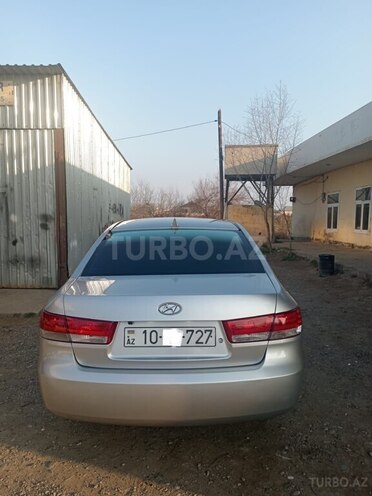 Hyundai Sonata 2005, 350,000 km - 2.4 l - Saatlı