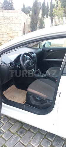 SEAT Leon-10