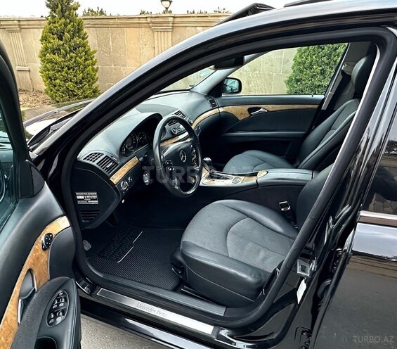 Mercedes E 240 2007, 286,000 km - 2.6 l - Bakı
