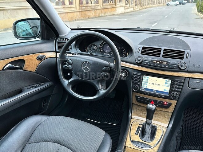 Mercedes E 240 2007, 286,000 km - 2.6 l - Bakı