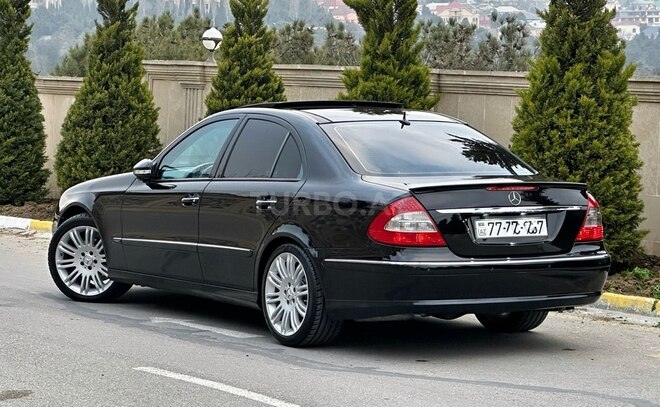 Mercedes E 240 2007, 286,000 km - 2.6 l - Bakı