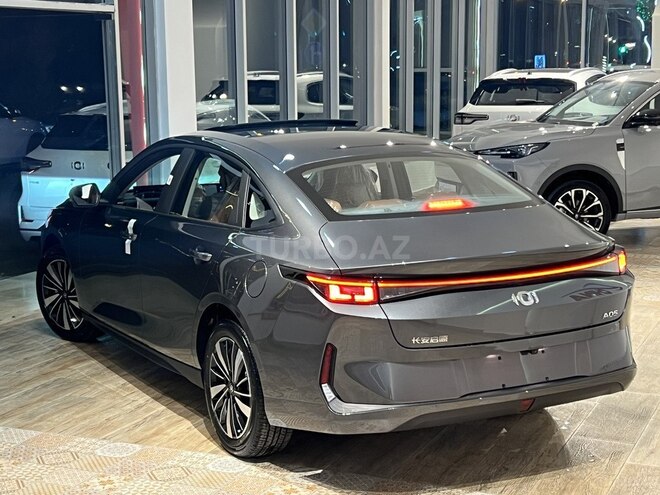 Changan Qiyuan A05-6