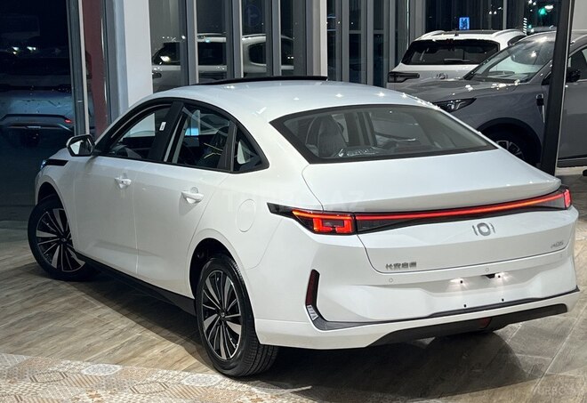 Changan Qiyuan A05-9