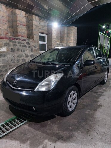 Toyota Prius-5