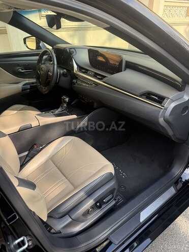 Lexus ES 300h 2020, 86,000 km - 2.5 l - Bakı