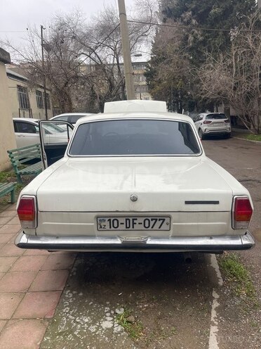 GAZ 24 1983, 229,000 km - 2.4 l - Bakı