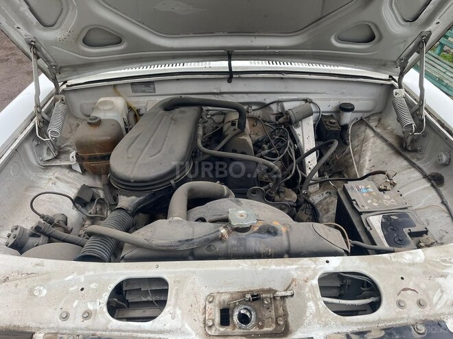 GAZ 24 1983, 229,000 km - 2.4 l - Bakı