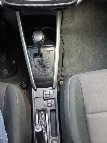 Toyota Corolla Fielder-16