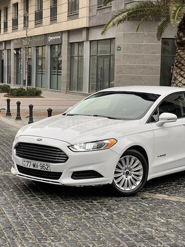 Ford Fusion (North America) 2015, 129,000 km - 2.0 l - Bakı