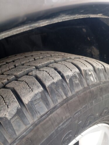 Kia Sorento 2006, 228,000 km - 3.8 л - Quba